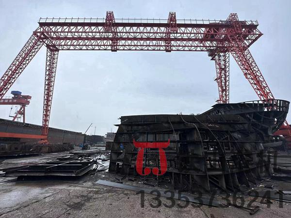 山東煙臺造船門式起重機(jī)廠家造船門式起重機(jī)誠信為本、質(zhì)量為生